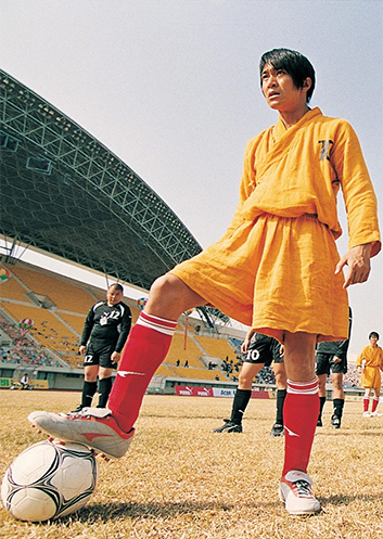 Shaolin Soccer 《少林足球》 (2001)    